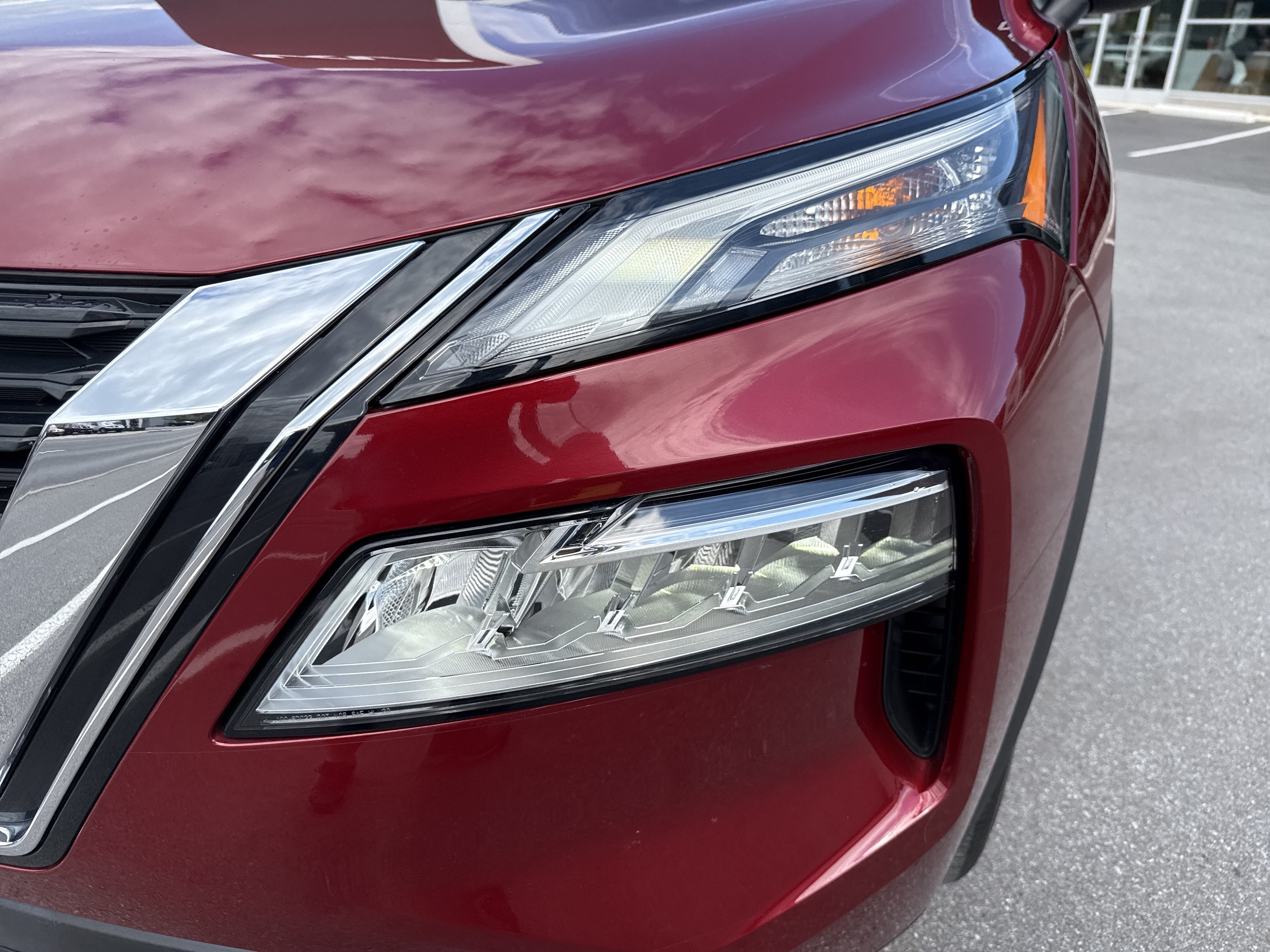 Used 2023 Nissan Rogue SV w/ SV Premium Package AWD/4WD image 10