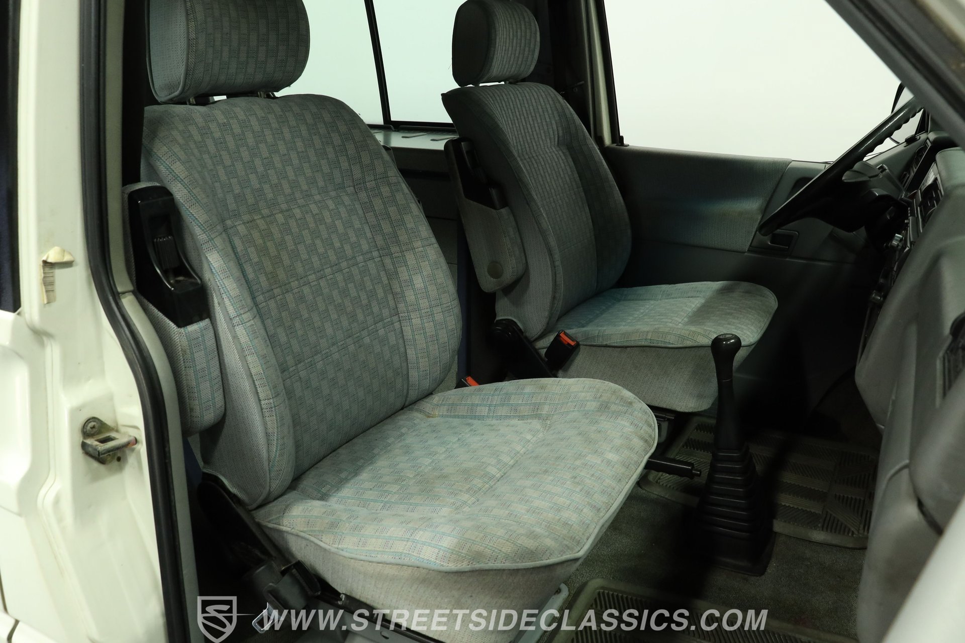 Used 1992 Volkswagen Eurovan Camper FWD image 38