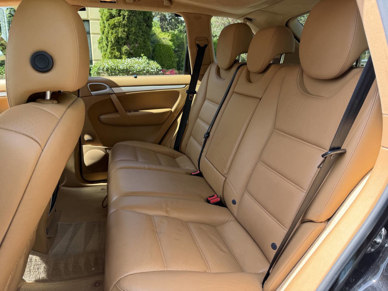 Used 2005 Porsche Cayenne Turbo AWD/4WD image 22