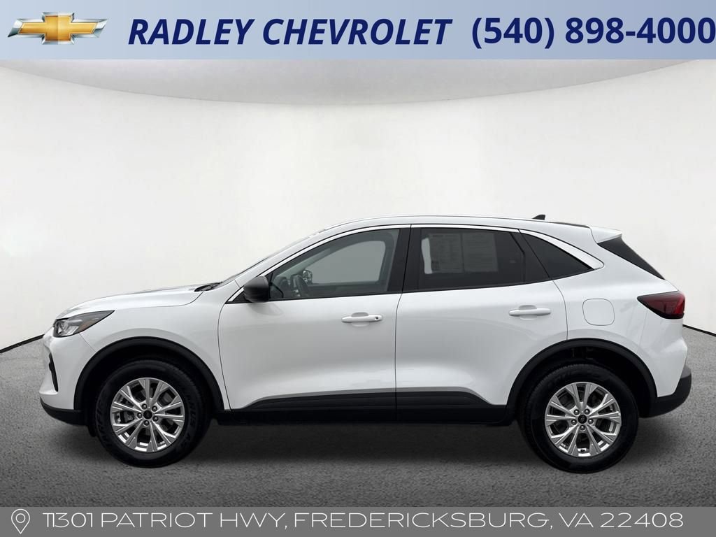 Used 2024 Ford Escape Active image 2
