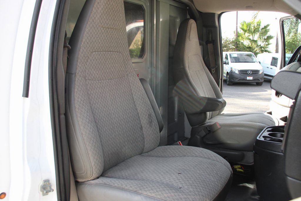 Used 2019 Chevrolet Express 3500 w/ Power Convenience Package image 28