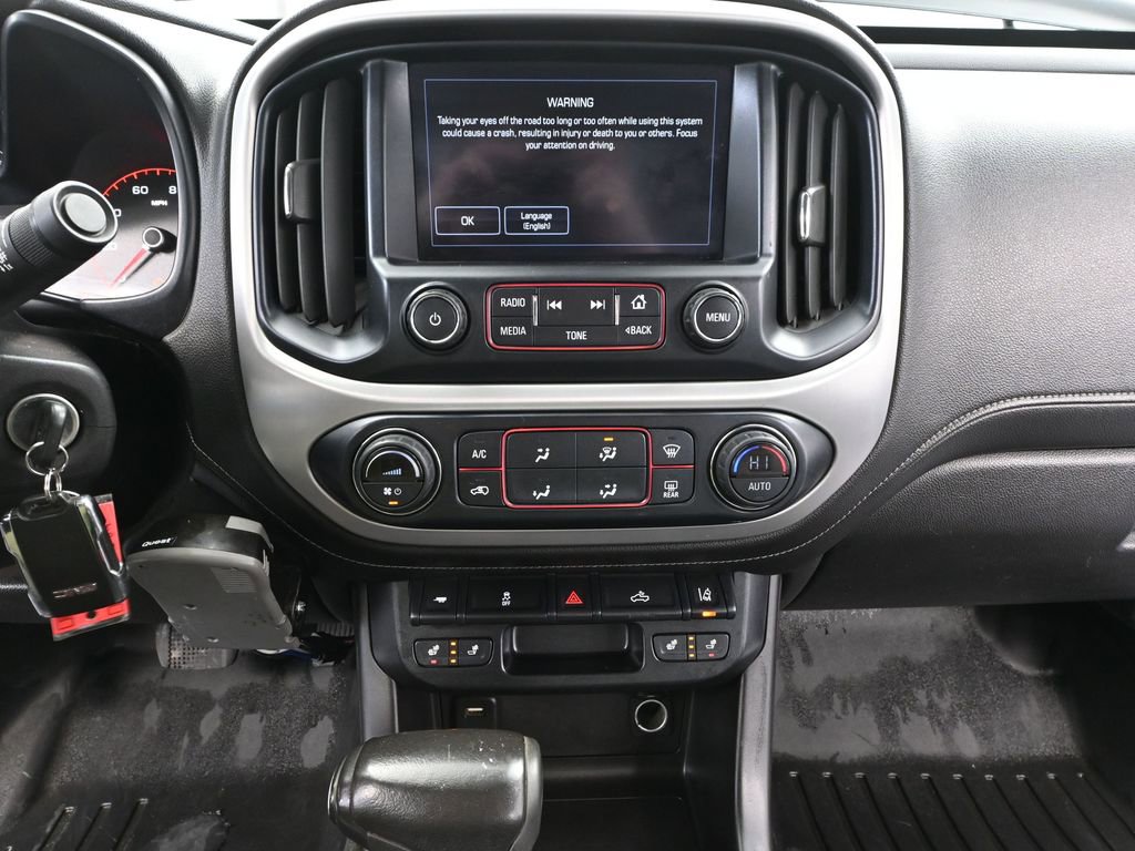 Used 2016 GMC Canyon SLT image 30