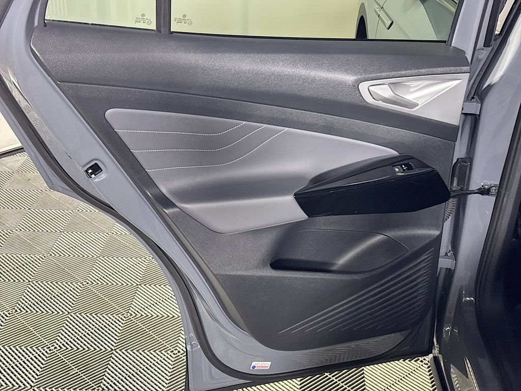 Certified 2023 Volkswagen ID.4 Pro S Plus AWD/4WD image 22