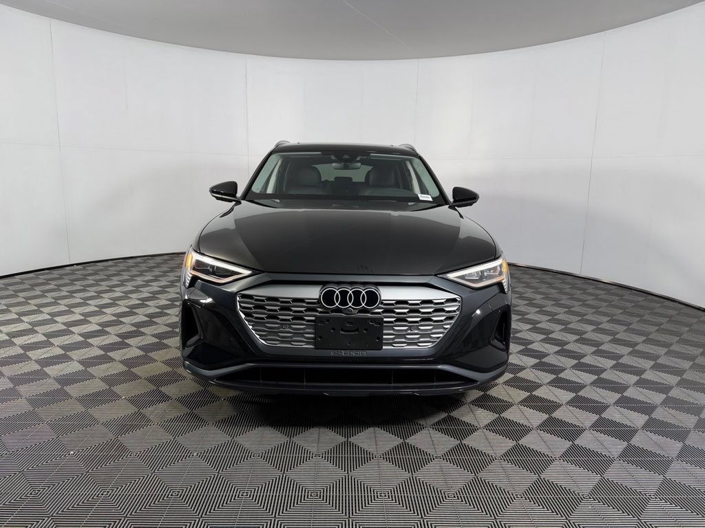 Used 2024 Audi Q8 e-tron Premium Plus w/ Premium Plus Package AWD/4WD image 5