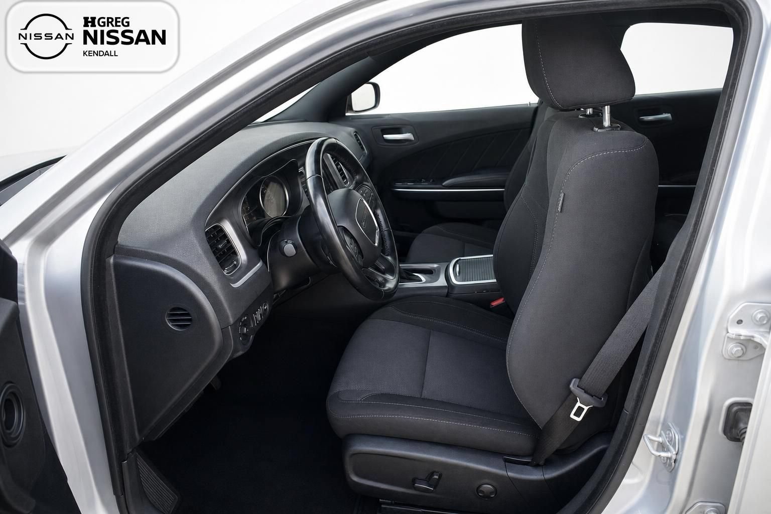 Used 2022 Dodge Charger SXT RWD image 7