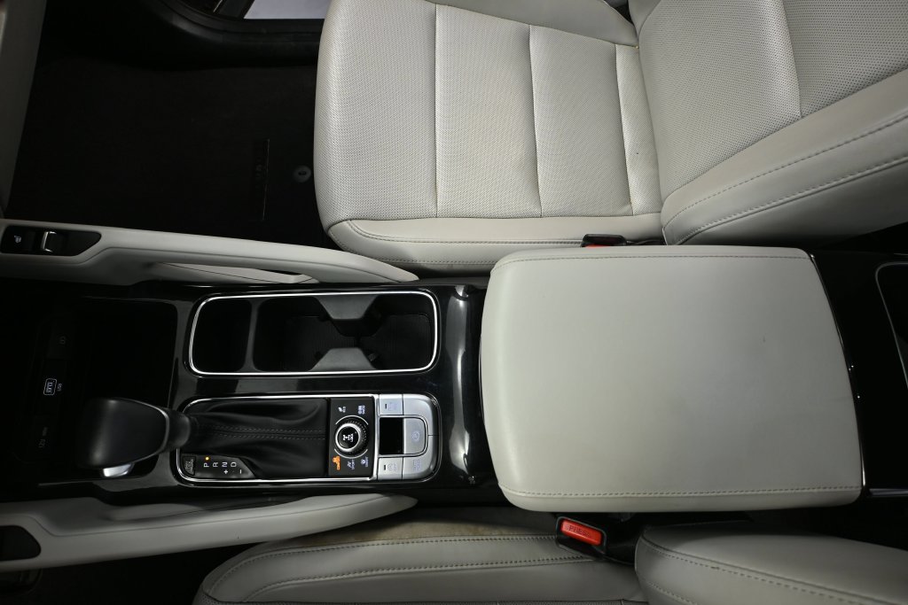 Used 2020 Kia Telluride S w/ S 8 Passenger Seating Package AWD/4WD image 25