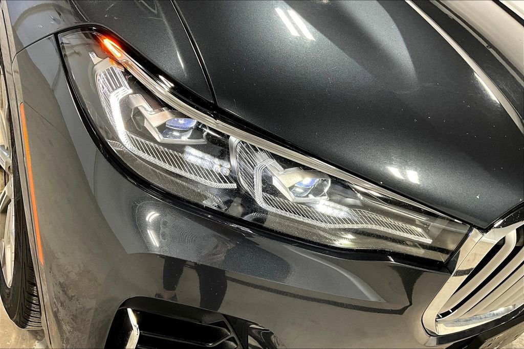 Used 2022 BMW X7 xDrive40i image 38