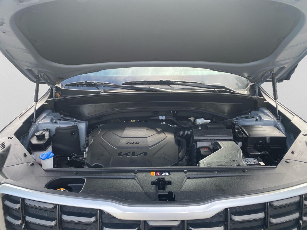 Used 2025 Kia Telluride S FWD image 30