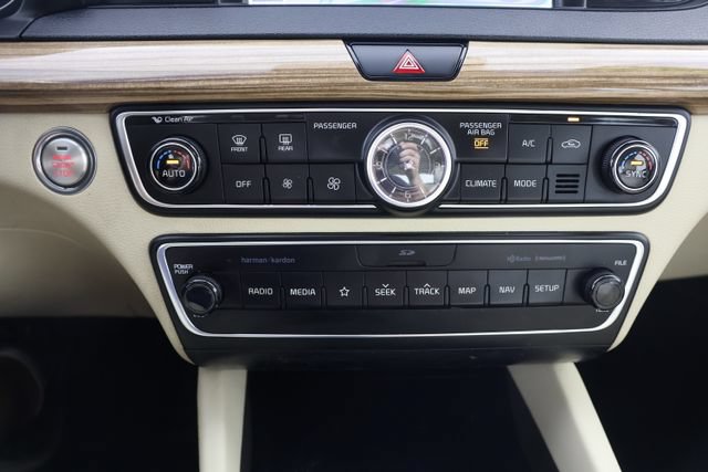 Used 2019 Kia Cadenza Technology FWD image 15