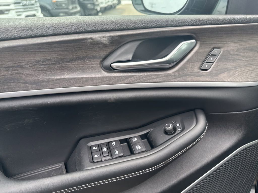 New 2026 Jeep Grand Cherokee Limited image 21