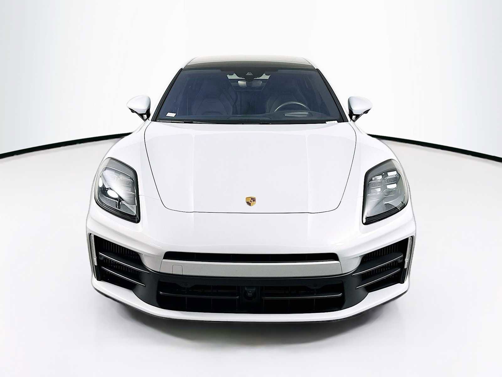 Certified 2025 Porsche Panamera RWD image 6