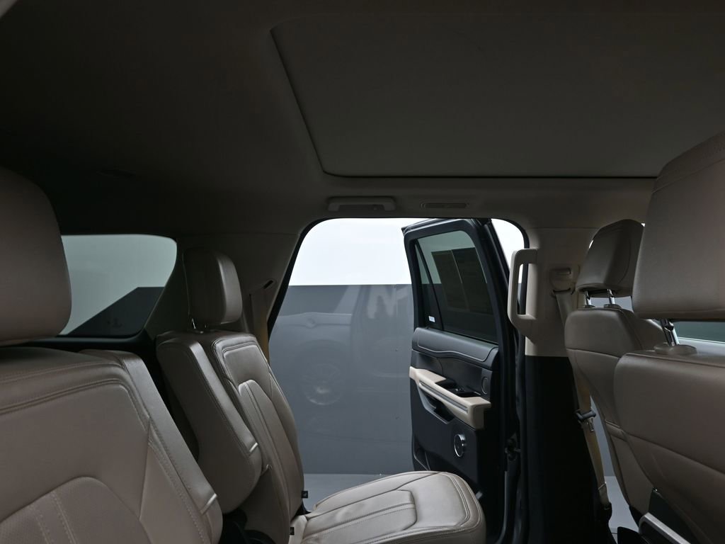 Used 2024 Ford Expedition Max Limited image 16