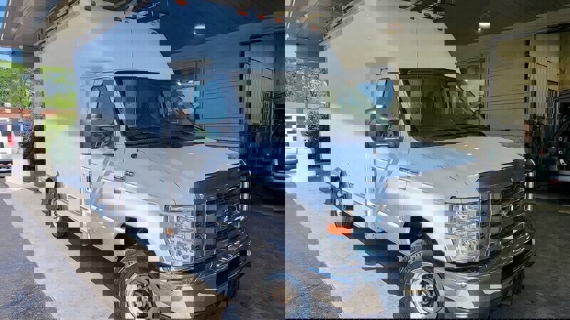 Used 2011 Ford E-350 and Econoline 350 Super Duty