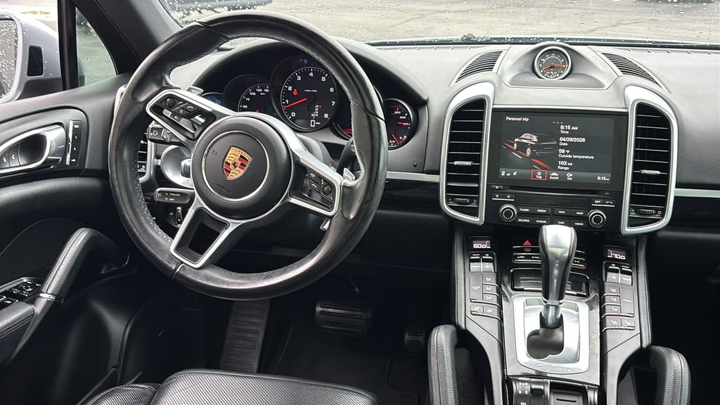 Used 2017 Porsche Cayenne Platinum Edition AWD/4WD image 7