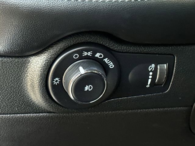 Used 2022 Dodge Durango GT image 22