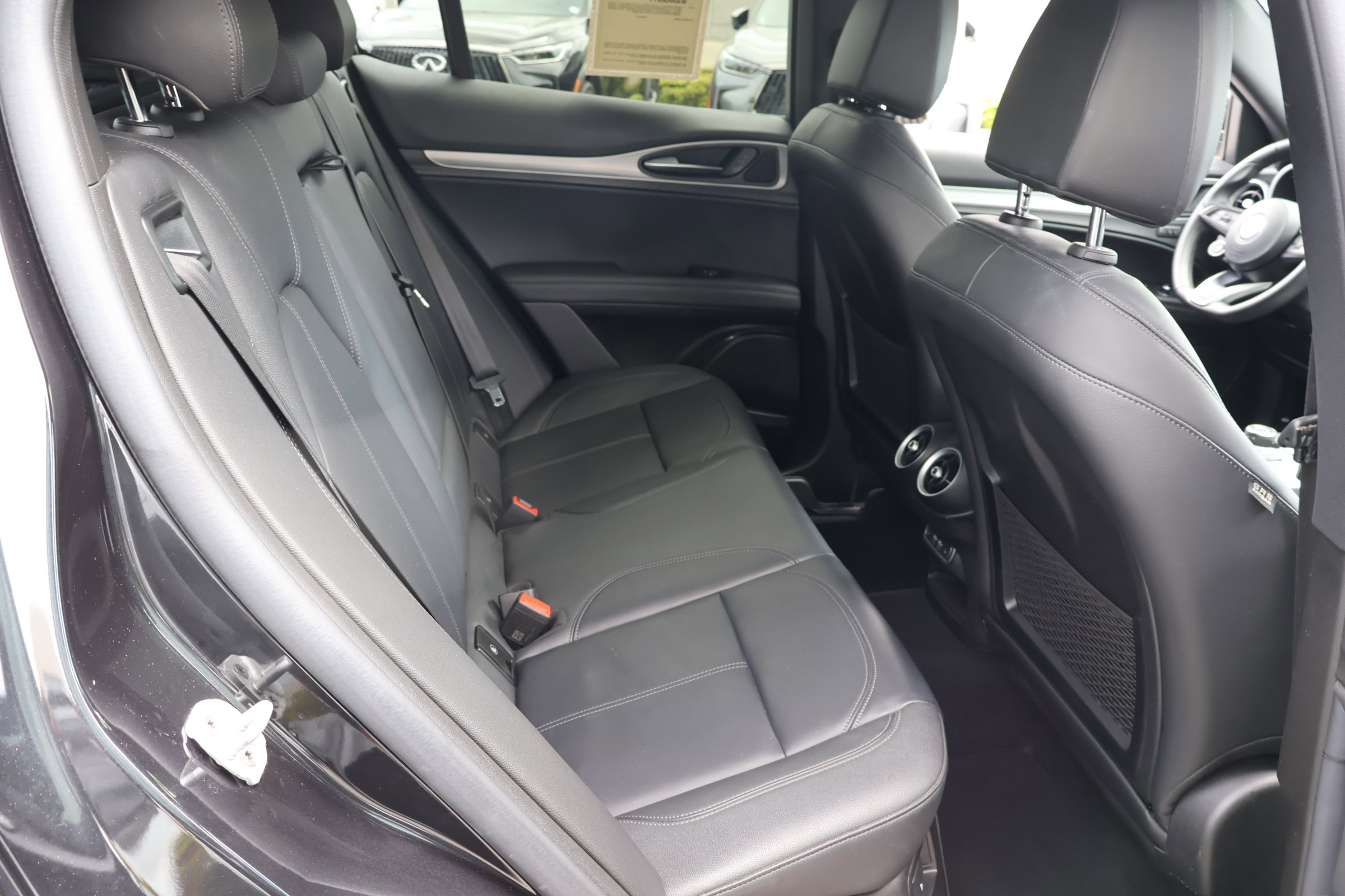 Used 2024 Alfa Romeo Stelvio Ti AWD/4WD image 21