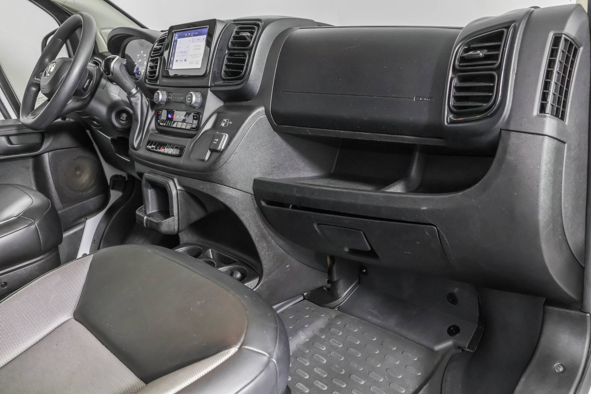 Used 2023 RAM ProMaster 2500 FWD image 38
