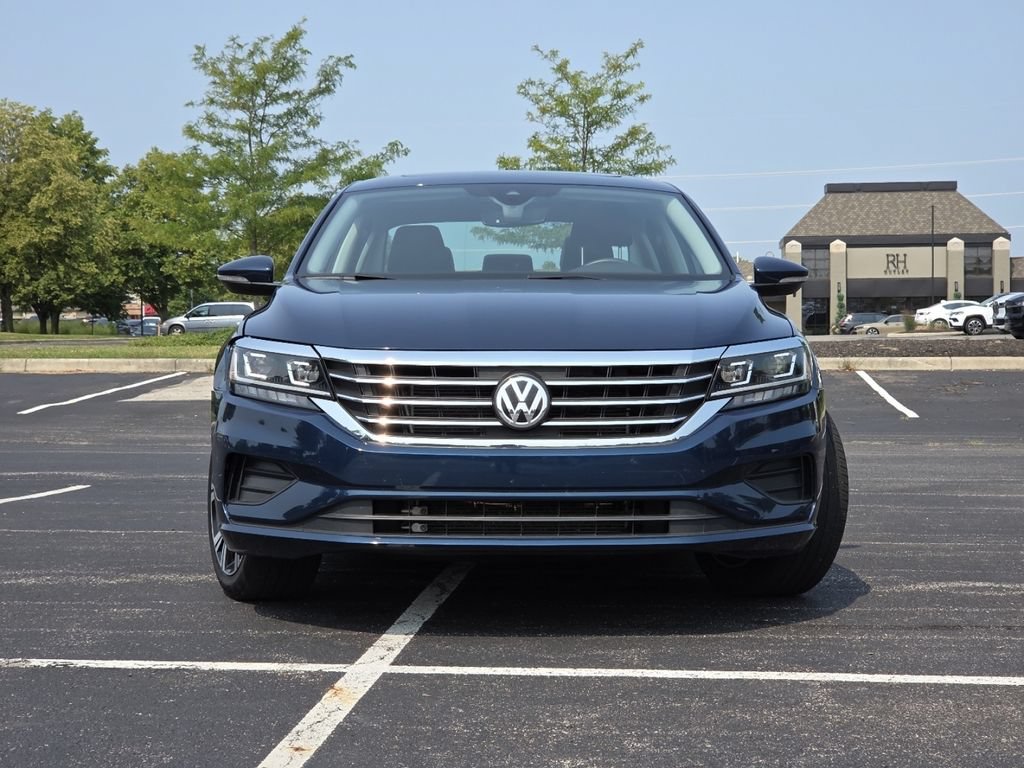 Used 2021 Volkswagen Passat 2.0T SE FWD image 13