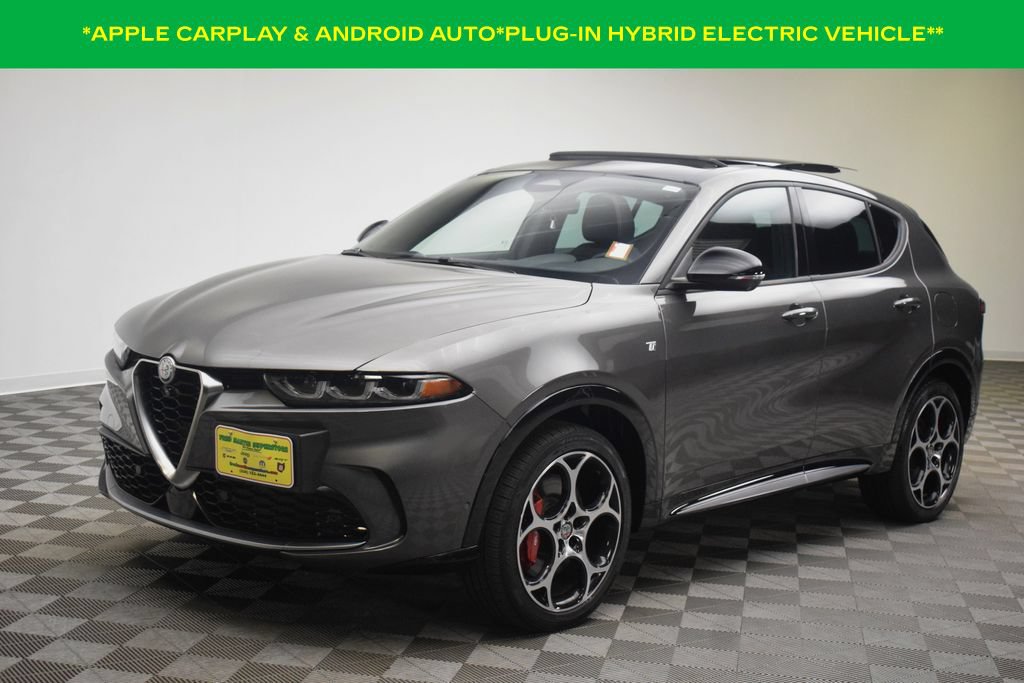 Used 2024 Alfa Romeo Tonale Ti w/ Active Assist Package AWD/4WD image 3