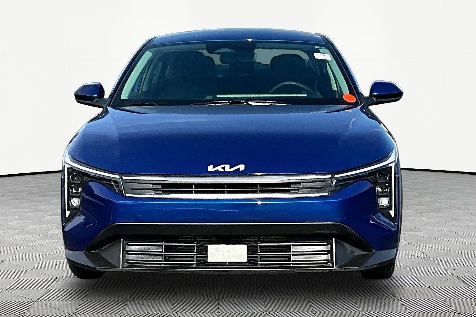 Used 2025 Kia K4 FWD image 2