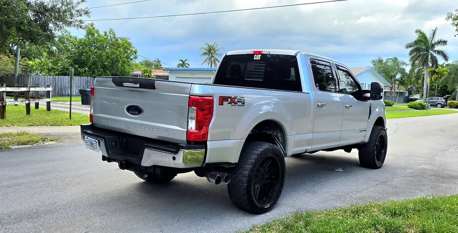 Used 2017 Ford F250 Lariat w/ Chrome Package AWD/4WD image 10