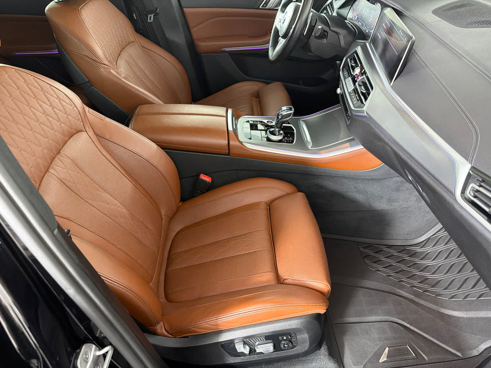 Used 2023 BMW X5 xDrive40i w/ Executive Package AWD/4WD image 17