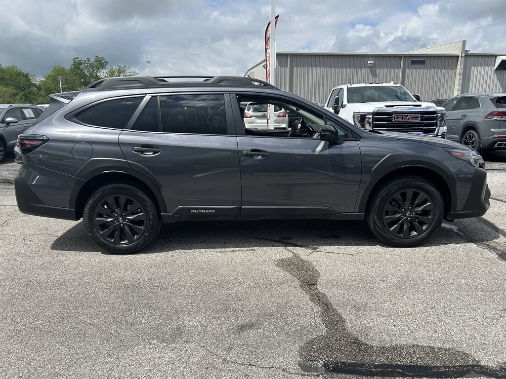 Used 2025 Subaru Outback Onyx Edition AWD/4WD image 9