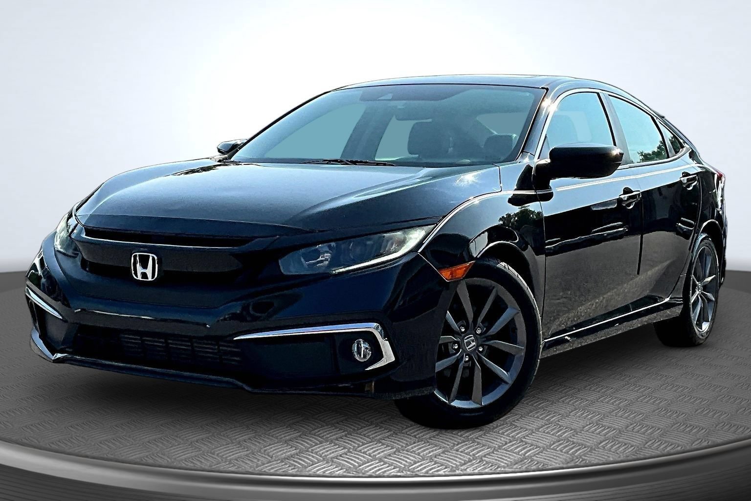 Used 2019 Honda Civic EX-L image 1