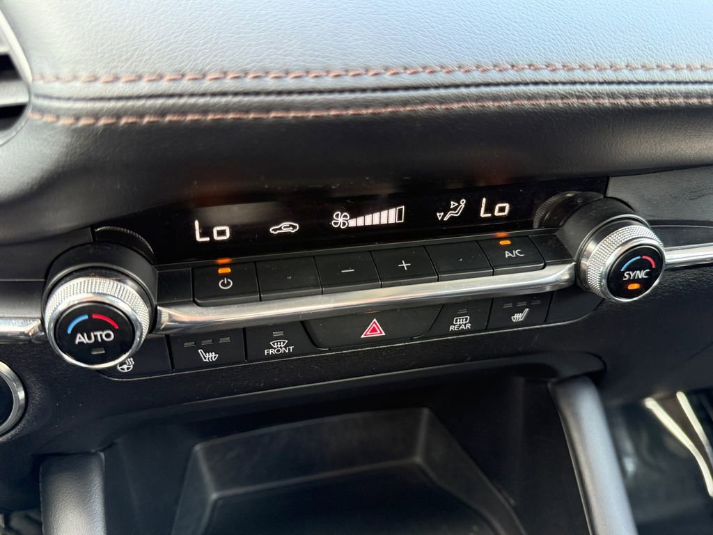 Used 2022 MAZDA MAZDA3 s image 16