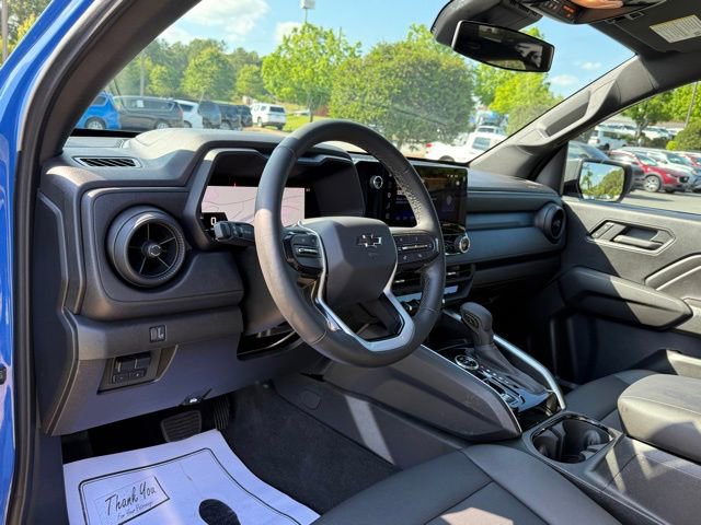 Used 2025 Chevrolet Colorado Trail Boss AWD/4WD image 16