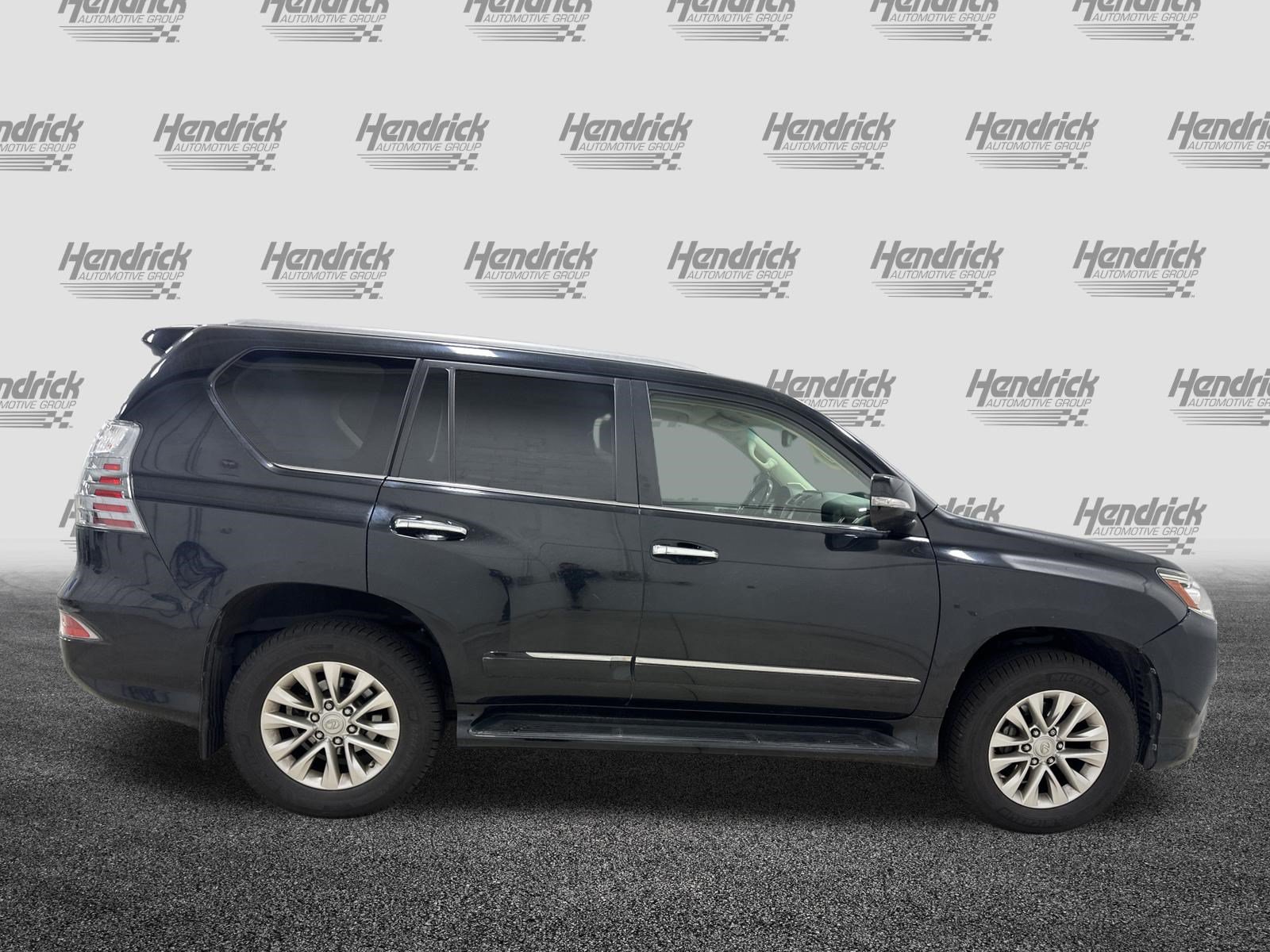 Used 2017 Lexus GX 460 AWD/4WD image 11
