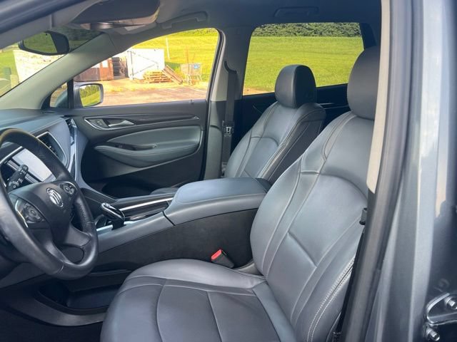 Used 2018 Buick Enclave Essence AWD/4WD image 15