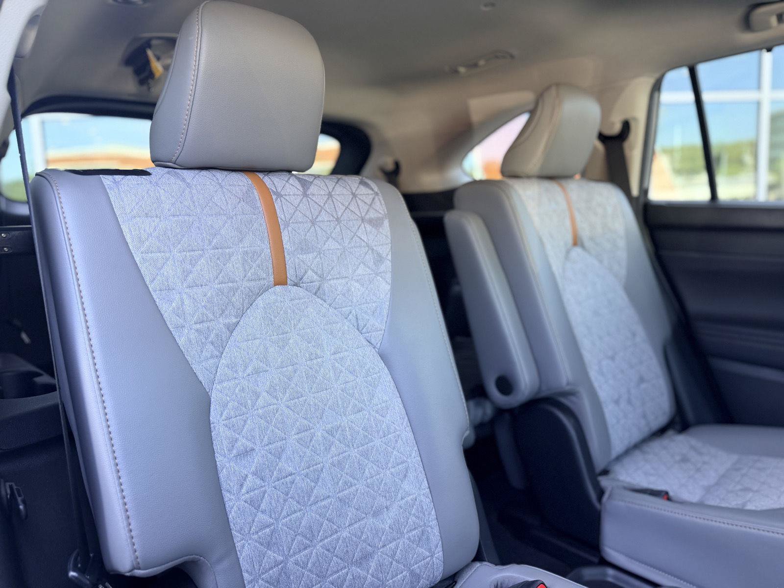 Used 2022 Toyota Highlander Bronze Edition AWD/4WD image 19