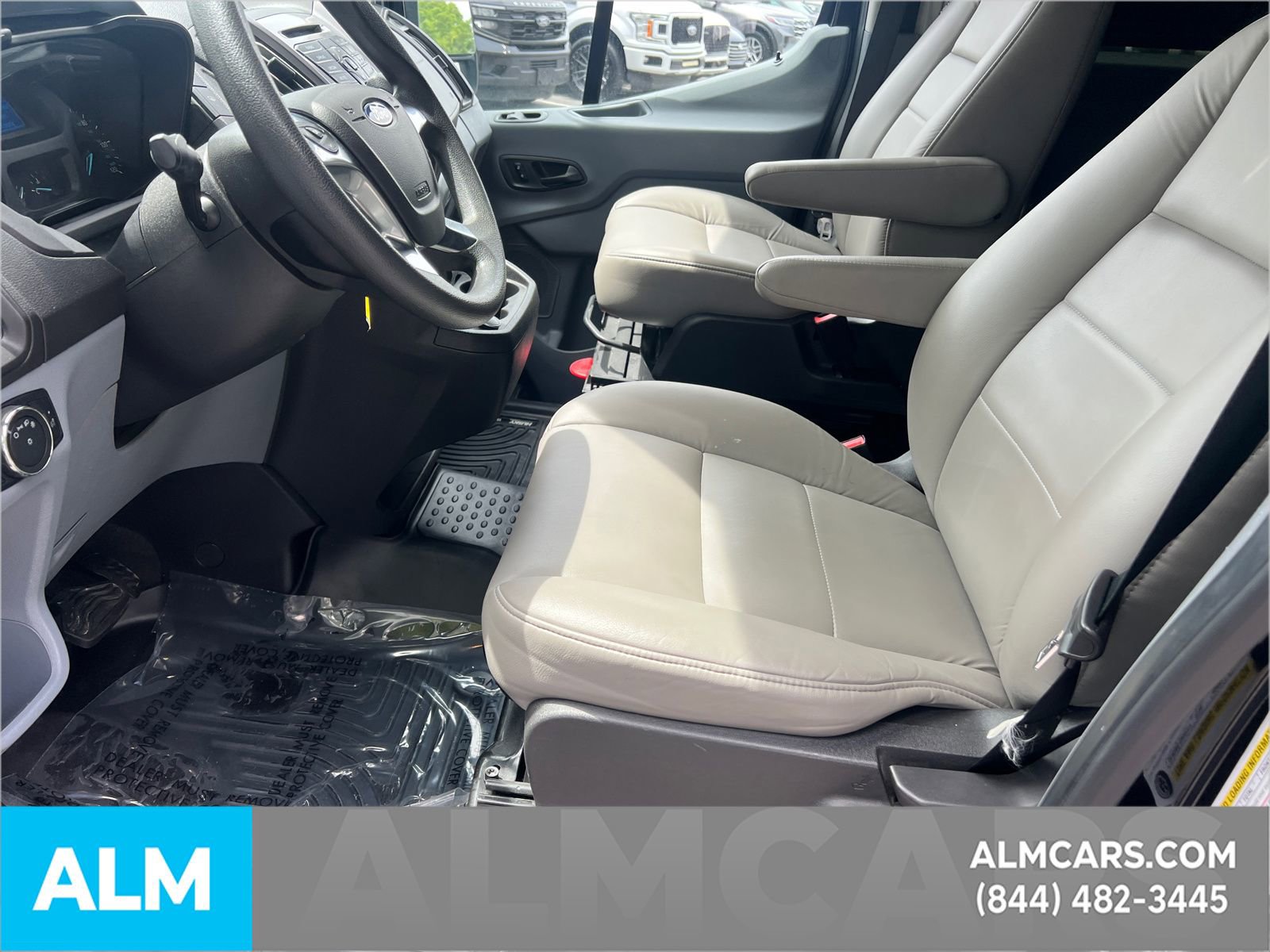 Used 2019 Ford Transit 350 XLT RWD image 10