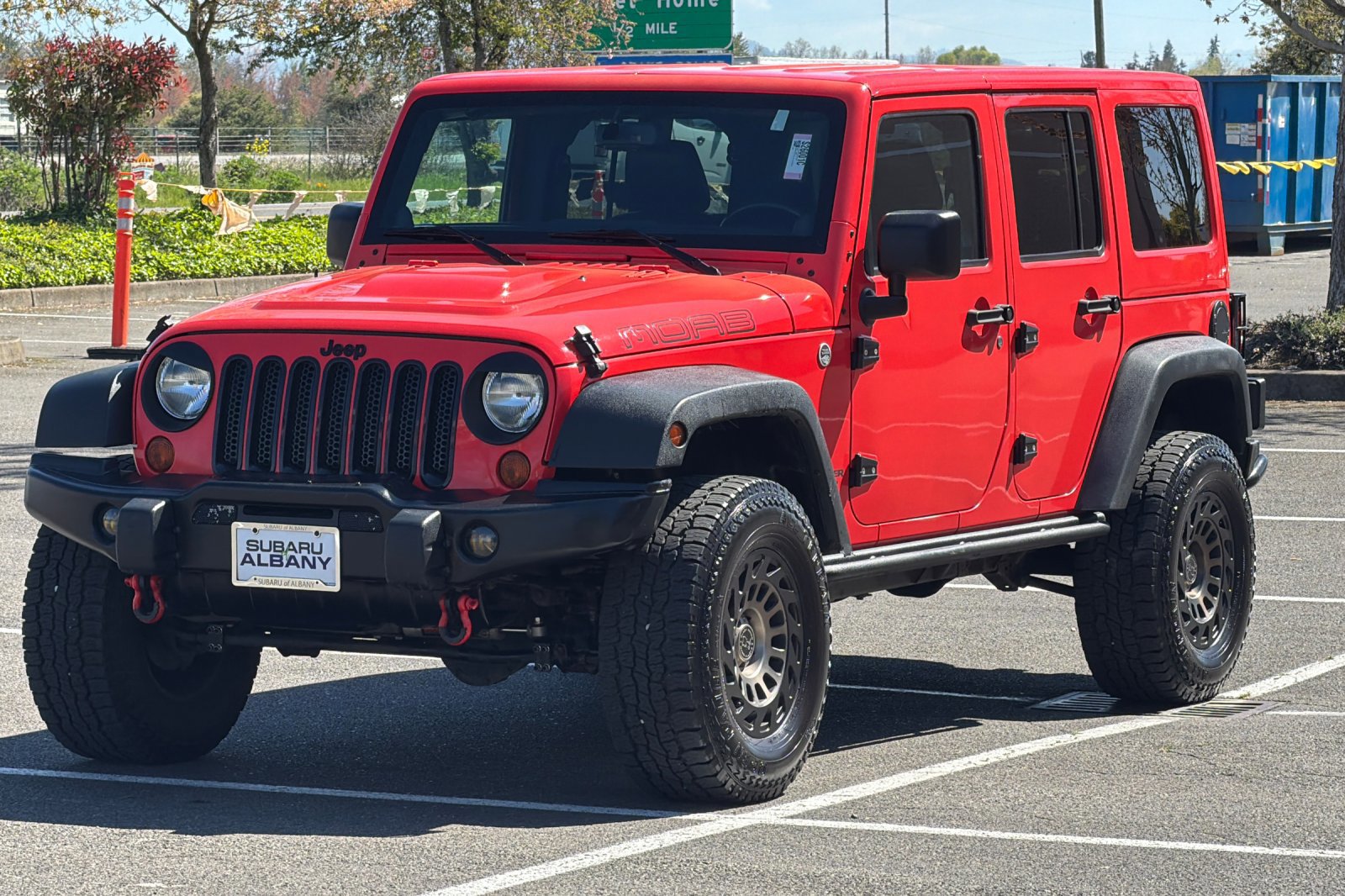 Used 2013 Jeep Wrangler Unlimited Sahara w/ Connectivity Group image 8