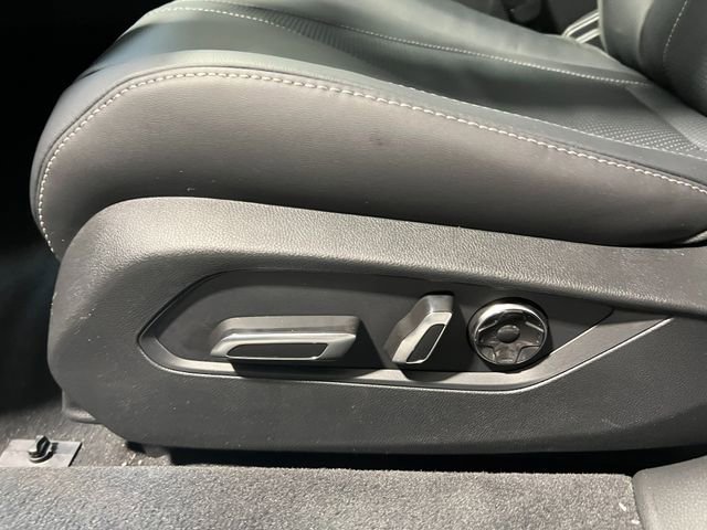 New 2025 Acura TLX w/ Technology Package FWD image 16