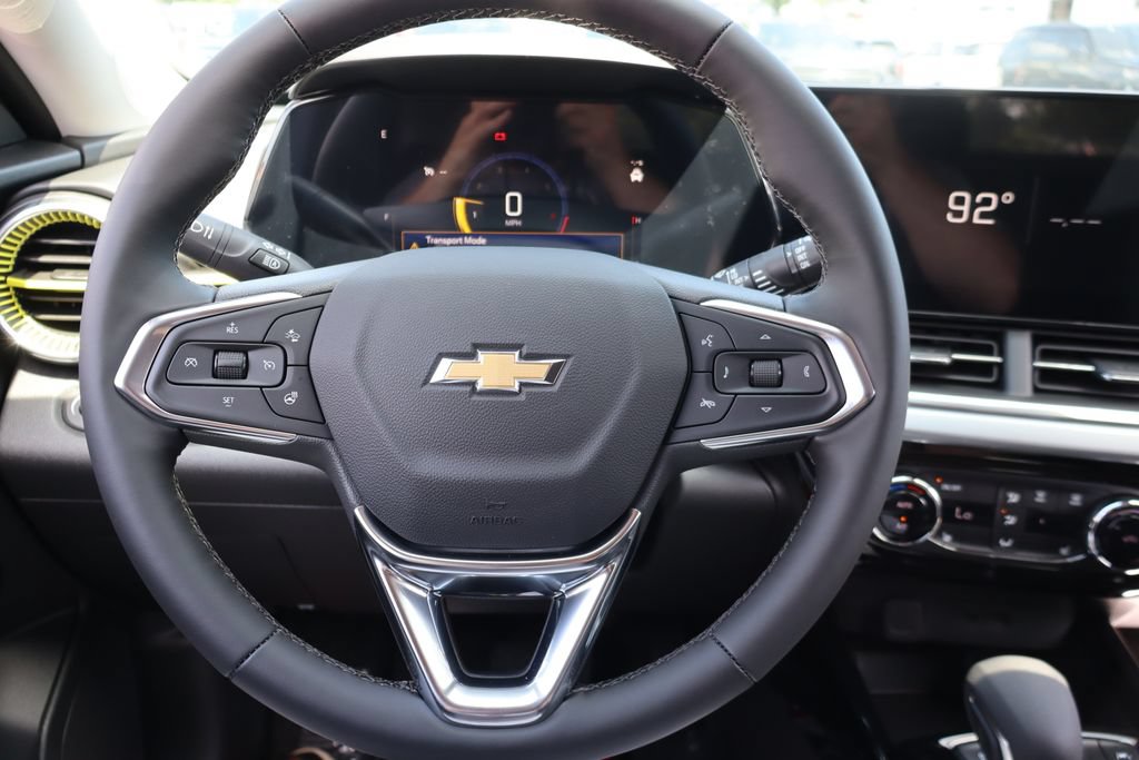 New 2026 Chevrolet Trax LT w/ LT Convenience Package FWD image 7