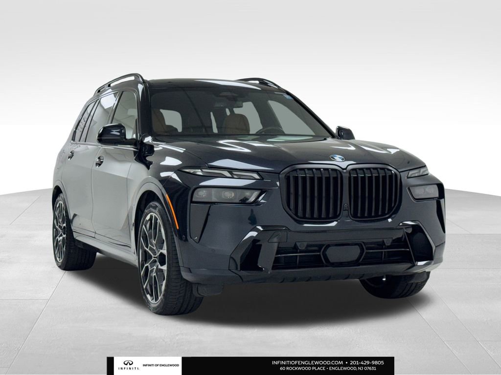 Used 2023 BMW X7 xDrive40i w/ M Sport Package image 1