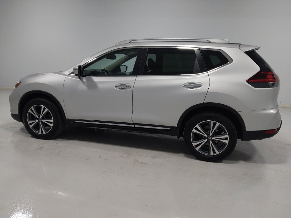 Used 2018 Nissan Rogue SL image 3