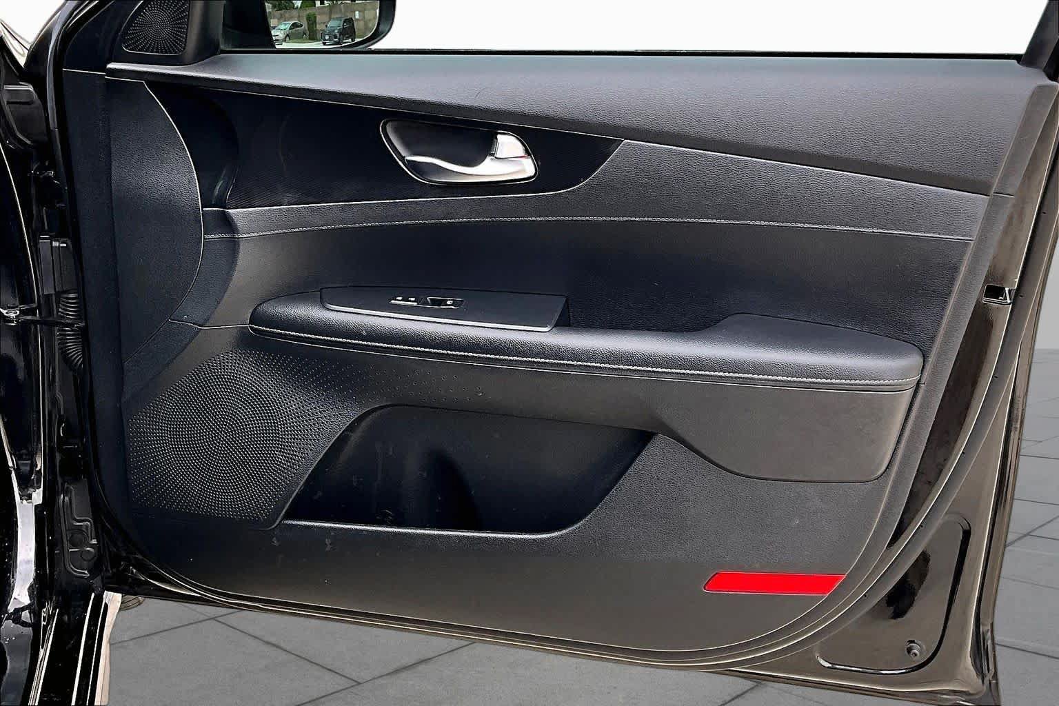 Used 2020 Kia Forte GT-Line FWD image 20