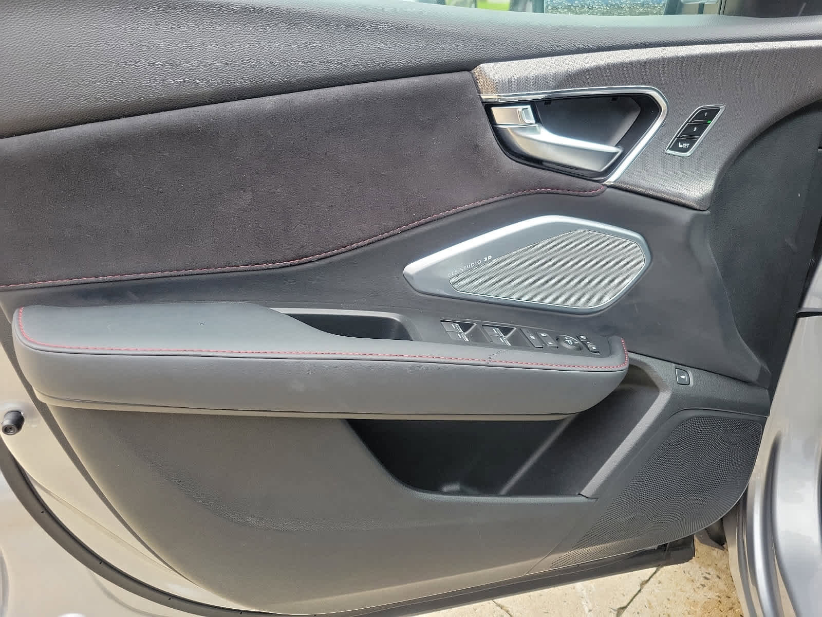 Used 2023 Acura RDX A-Spec image 12