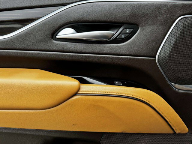 Used 2021 Cadillac Escalade Premium Luxury image 39