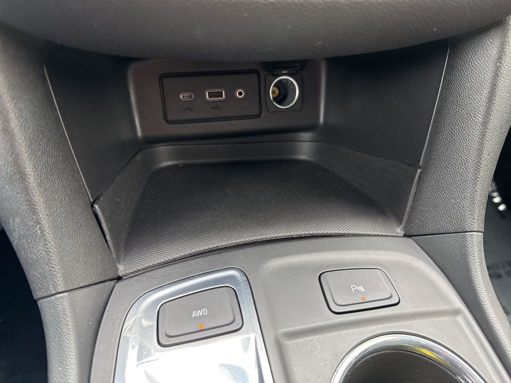 Used 2024 Chevrolet Equinox LT image 20