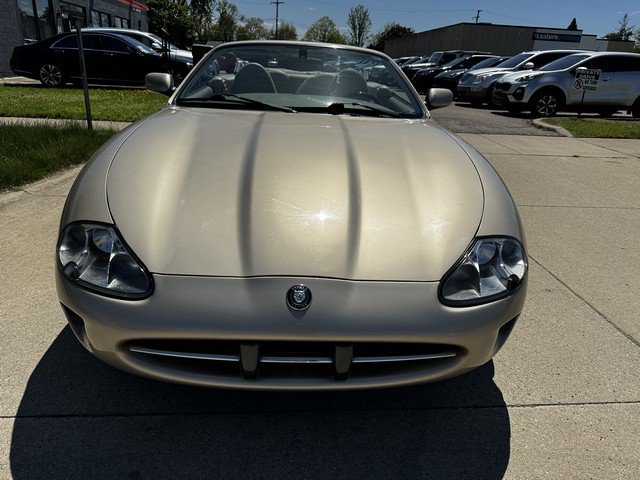 Used 2000 Jaguar XK8 Convertible RWD image 2