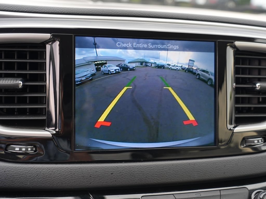 Used 2017 Chrysler Pacifica Touring Plus FWD image 26