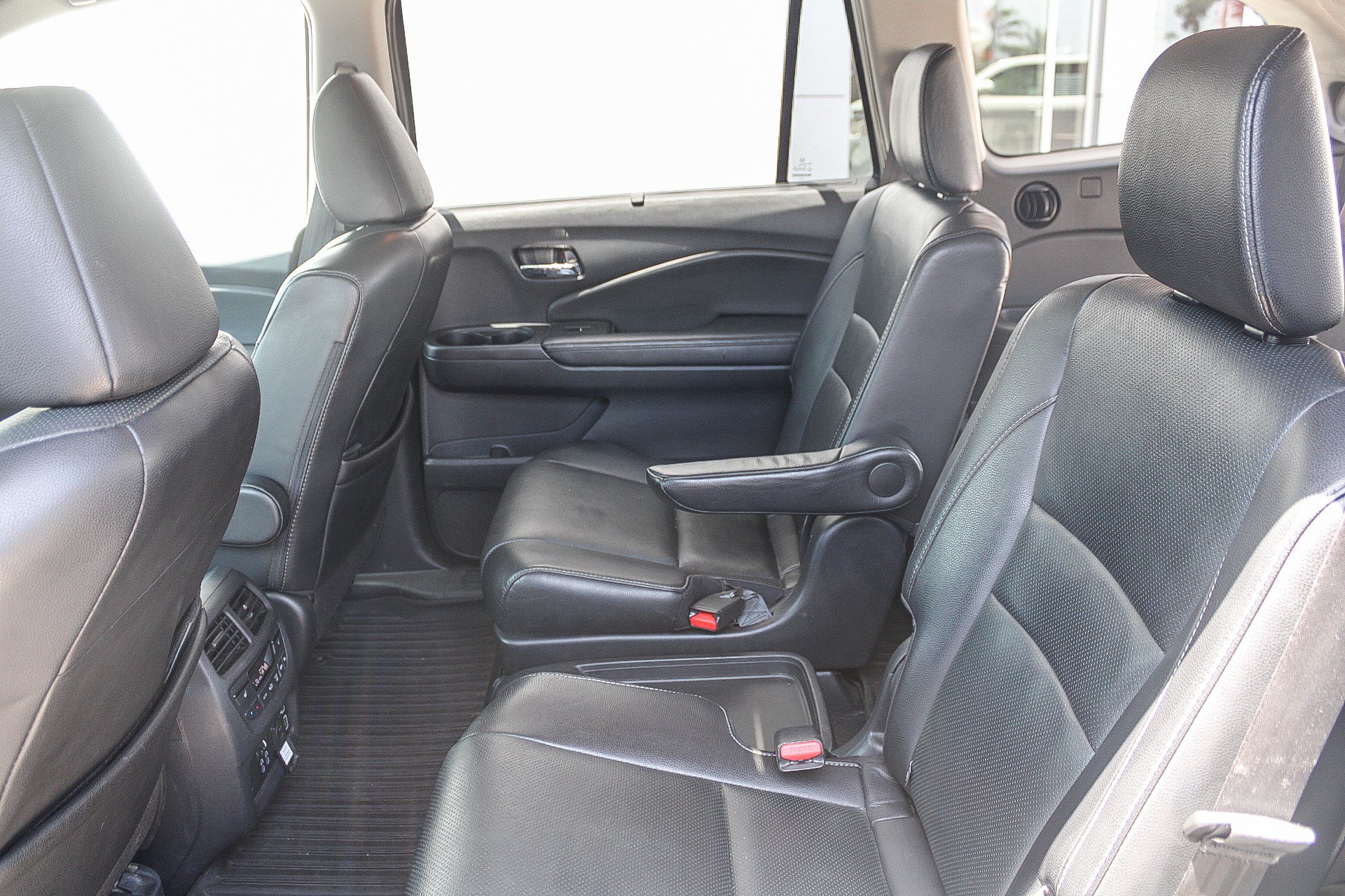 Used 2019 Honda Pilot Elite image 26