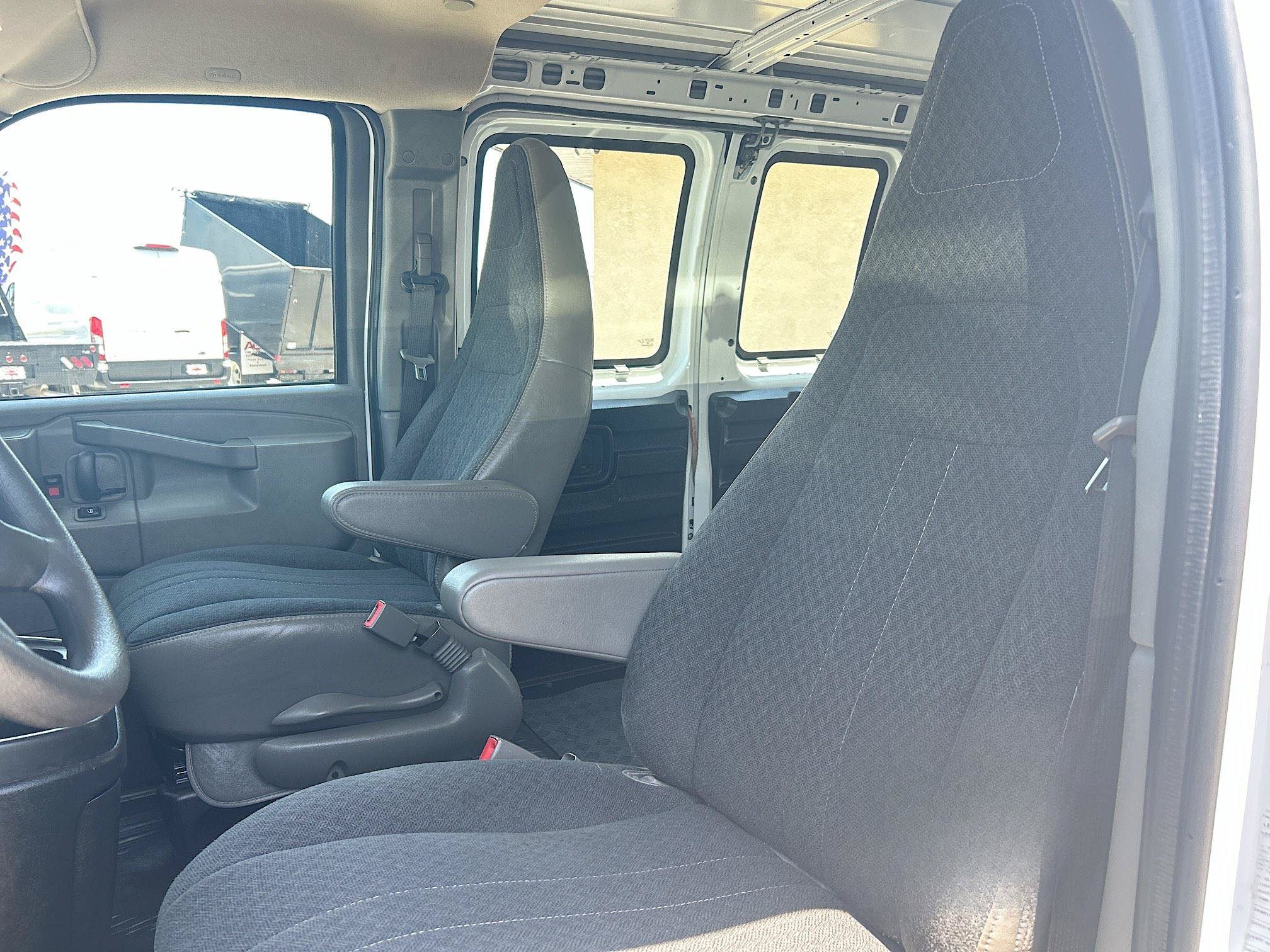 Used 2023 GMC Savana 2500 w/ Driver Convenience Package RWD image 19