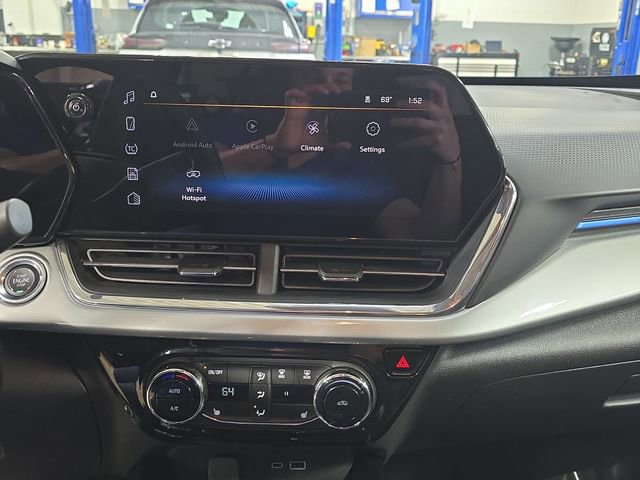 New 2026 Chevrolet Trax LT w/ Driver Confidence Package image 22