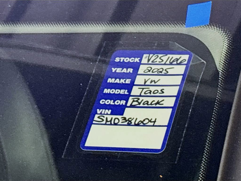 New 2025 Volkswagen Taos SE image 25