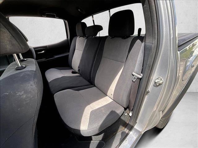 Used 2020 Toyota Tacoma TRD Off-Road AWD/4WD image 26
